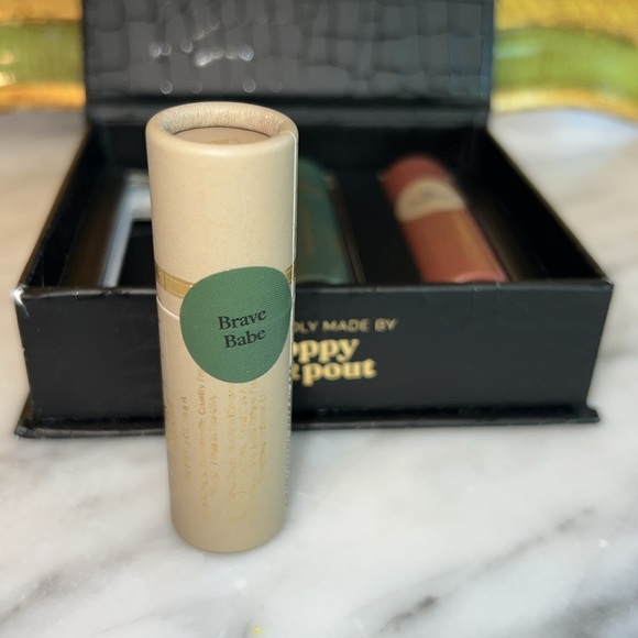 POPPY & POUT Chapstick Trio NIB - Picture 4 of 8